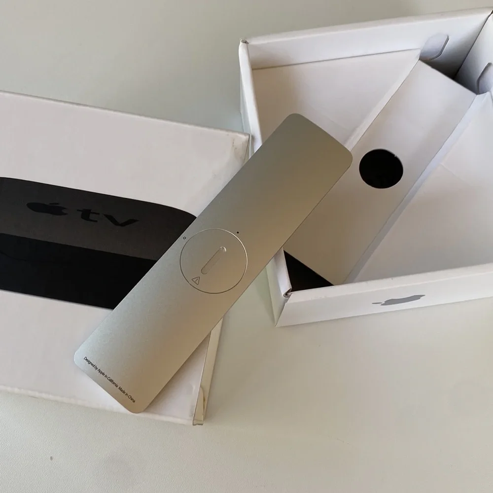 Apple TV streaming device with Remote